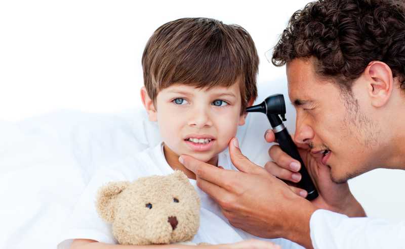 Otitis: bebés y niños con dolor de oídos