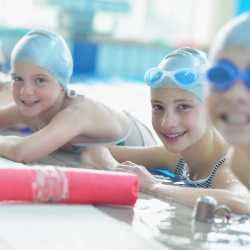 Los beneficios de la natación infantil