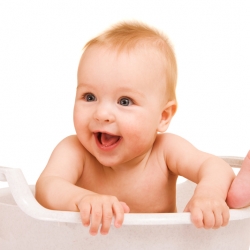 Cuidados de higiene y limpieza con bebés y niños