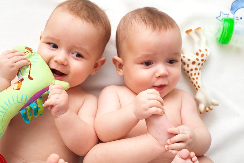 ¿Cuál es la diferencia entre gemelos y mellizos?