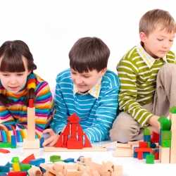Juguetes infantiles. Sus efectos en el desarrollo social y emocional de los niños