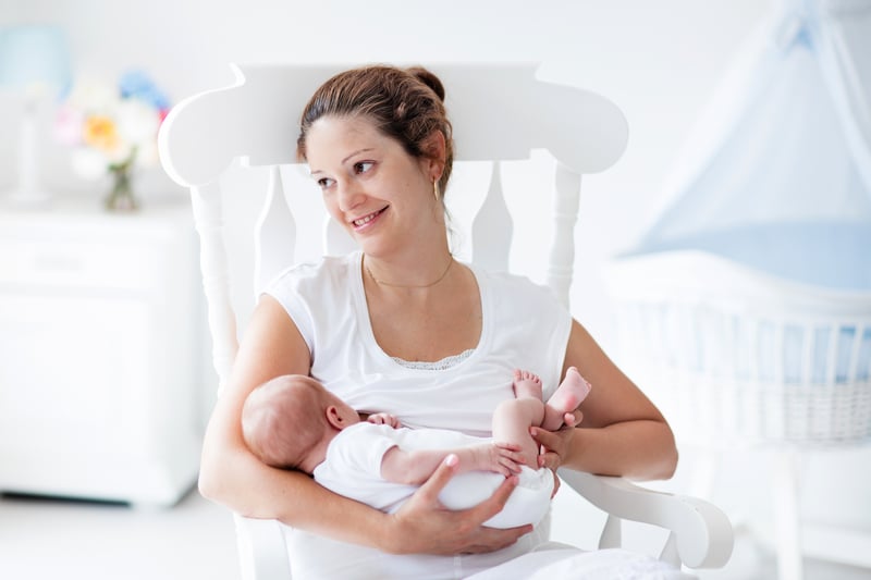Dar de mamar a tu bebé después de un cáncer de mama