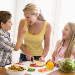 La alimentación para el correcto crecimiento en la pubertad y la adolescencia