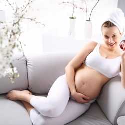 Las primeras patadas del bebé: movimientos fetales en el embarazo
