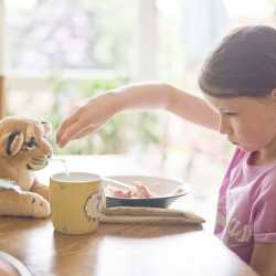 ¿Cuánto tiempo necesita un niño para comer?