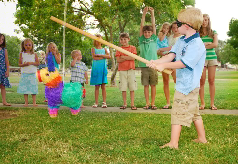 Juegos movidos para su fiesta de cumpleaños