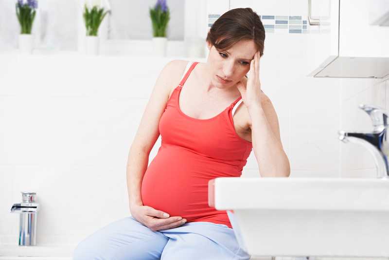 Los vómitos excesivos en el embarazo requieren hospitalización