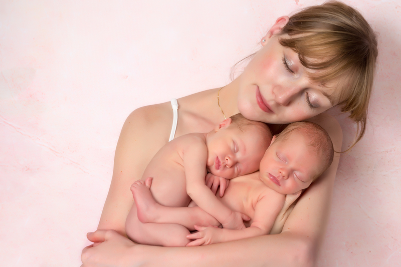 El parto de gemelos o mellizos