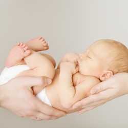¿Cómo dormir mejor cuando nazca el bebé?