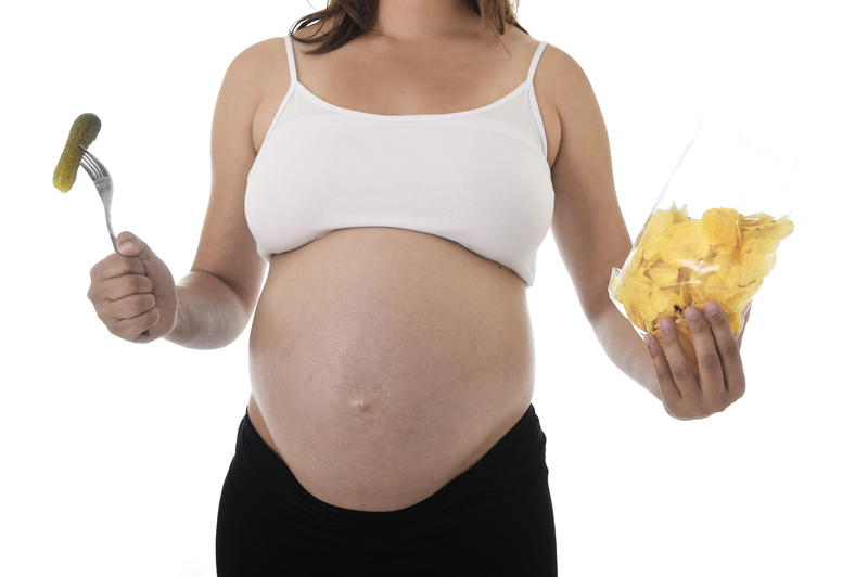 ¿Por qué la mujer siente antojos durante el embarazo?