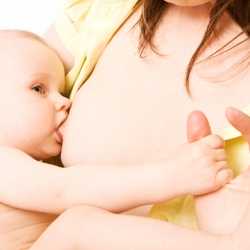 Lactancia materna sin riesgos para el bebé