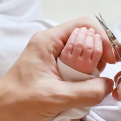 ¿Cómo cortar las uñas de tu bebé?