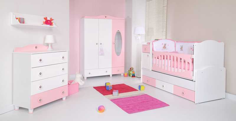 Los muebles en la habitación del bebé